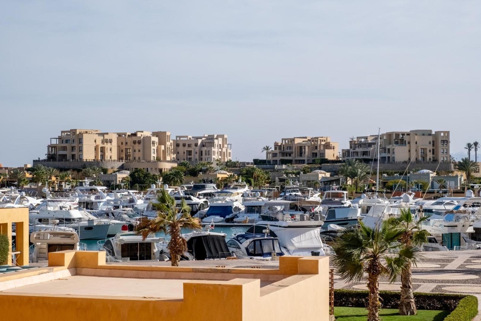 2 Bdr Marina Bliss: A Serene Escape With A View Hurghada